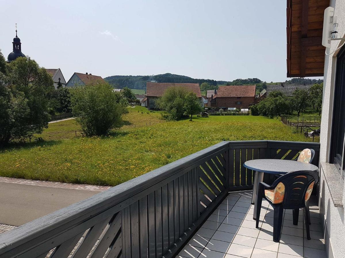 Monteurwohnungen Goeb - Nicht Fuer Urlaubsgaeste Geisa Экстерьер фото